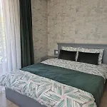 Bed & Breakfast Pembe Koesk