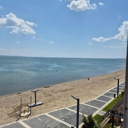 Couette-café Pembe Koesk 3*